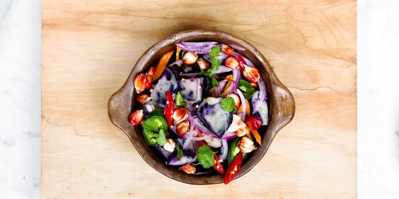 屋面工程必读：不同厚度铝瓦承重能力解析与建筑屋面选型指南