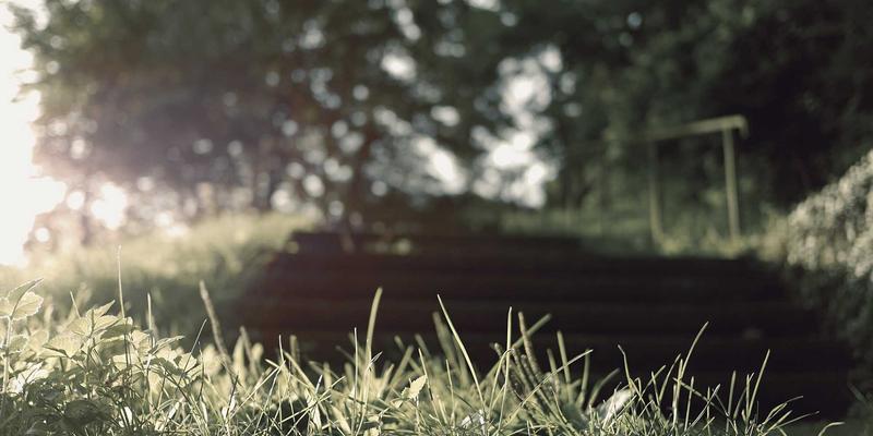 铝瓦屋面系统的防火等级解析：禅意建筑中的安全与规范要求